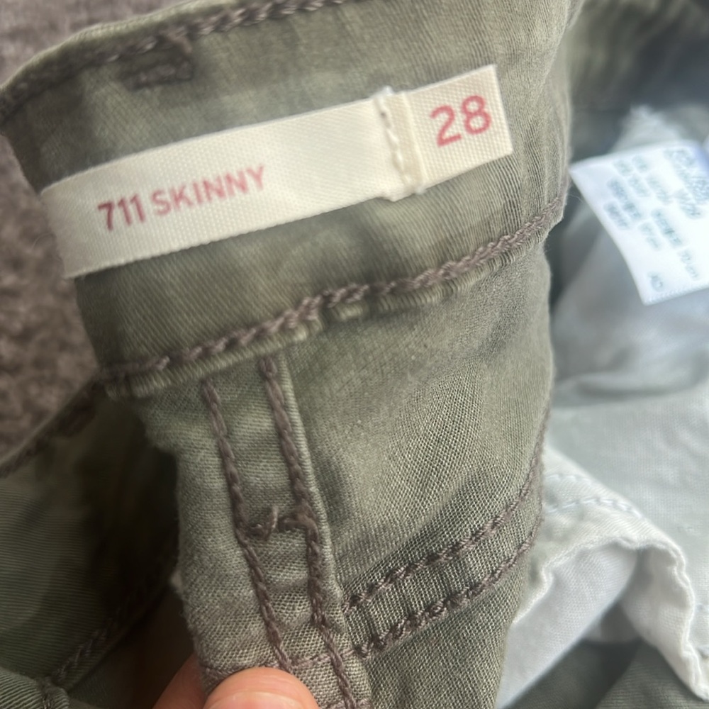 Women’s camouflage 711 skinny Levi jeans size 28 - Picture 5 of 5